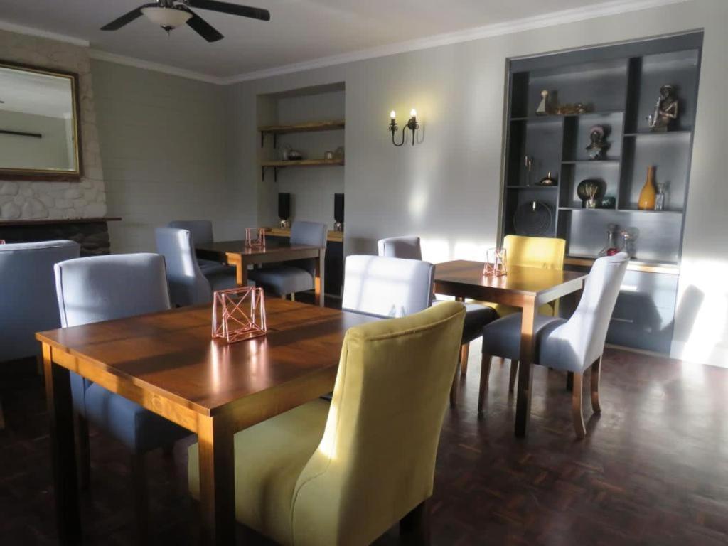 Sani Pass Manor Guest House Himeville Dış mekan fotoğraf